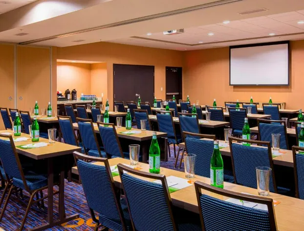 Courtyard by Marriott Bismarck North hotel detail image 3