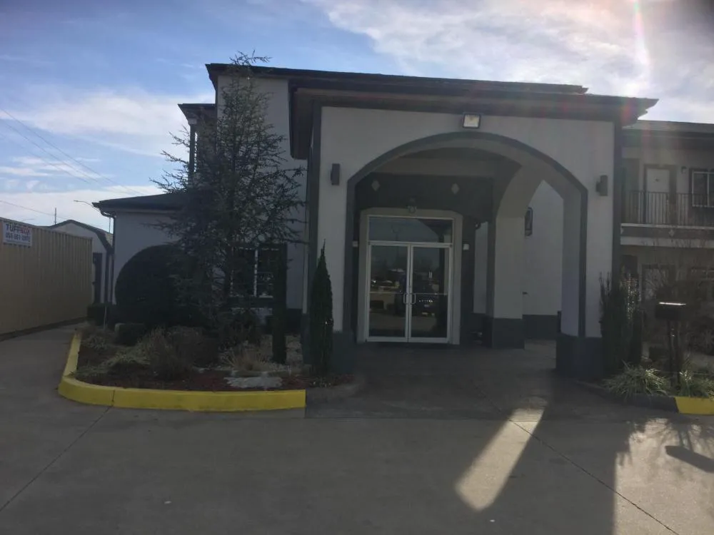 Muskogee Inn And Suites hotel hero