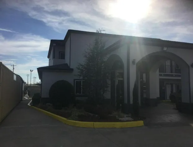 Muskogee Inn And Suites hotel detail image 1