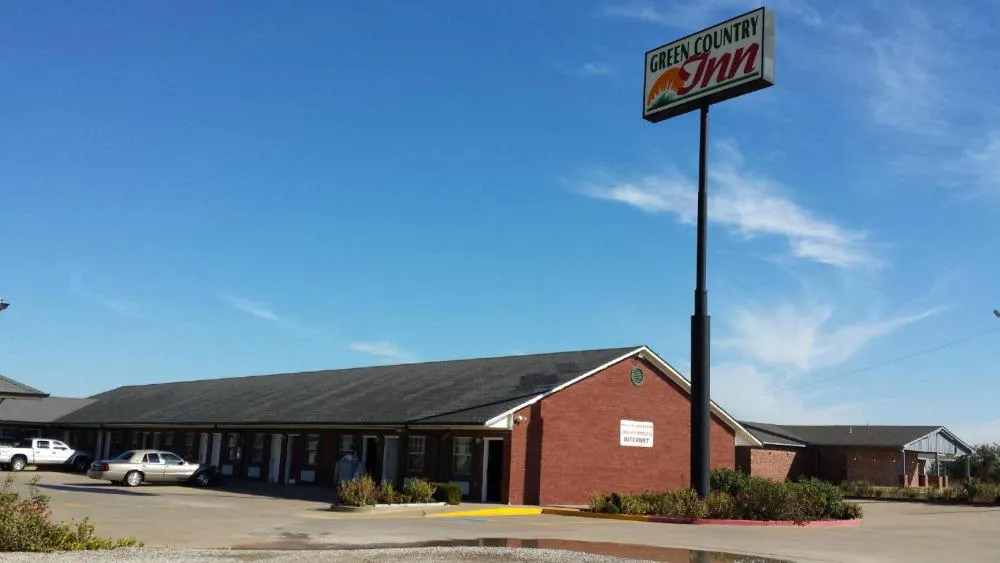 Green Country Inn hotel hero