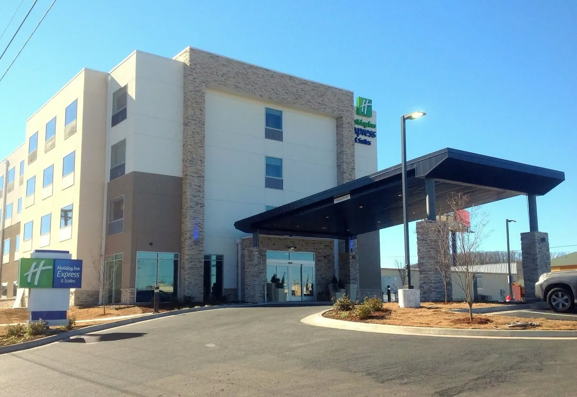 Holiday Inn Express & Suites Tahlequah by IHG hotel hero