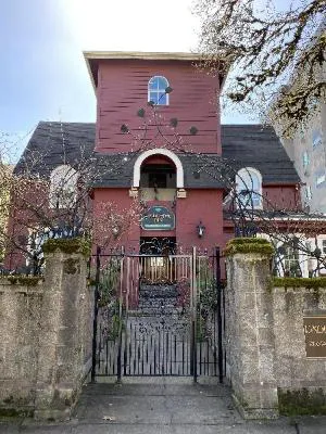 Excelsior Inn hotel detail image 3