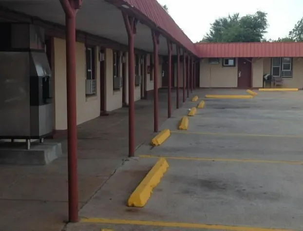 Deluxe Inn hotel detail image 1