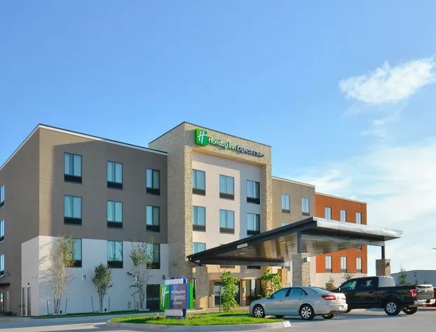 Holiday Inn Express & Suites Oklahoma City Mid - Arpt Area by IHG hotel detail image 1