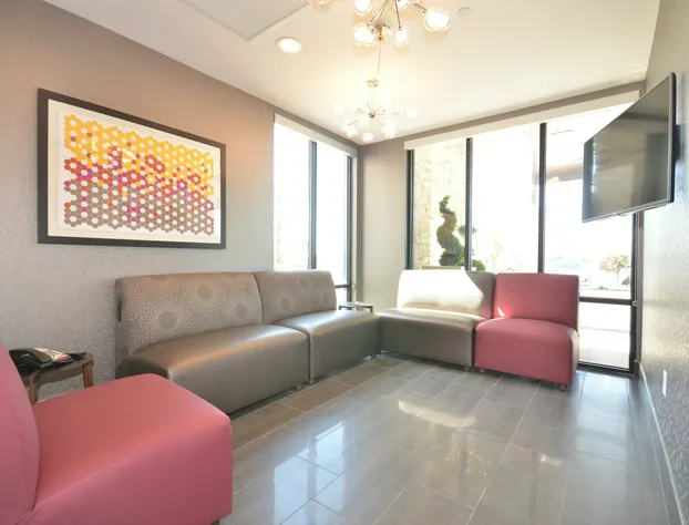 Holiday Inn Express & Suites Oklahoma City Mid - Arpt Area by IHG hotel detail image 4