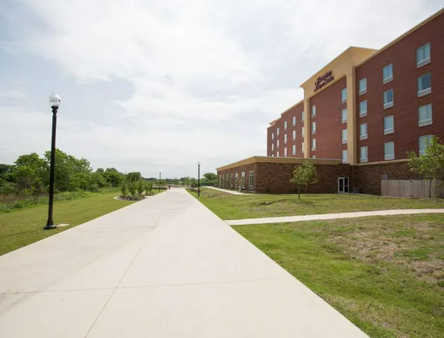 Hampton Inn & Suites Oklahoma City Airport hotel detail image 2