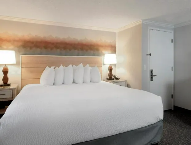 Hallmark Resort - Cannon Beach hotel detail image 3