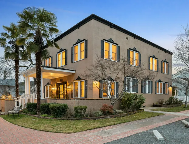 Magnolia Hotel hotel detail image 1