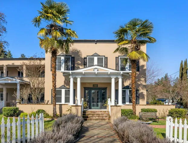 Magnolia Hotel hotel detail image 3