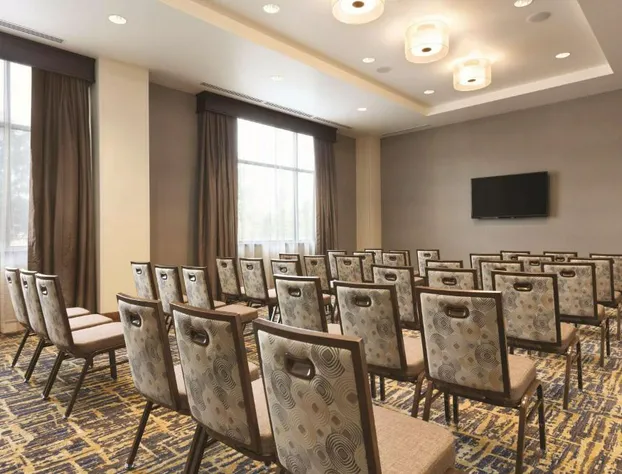 Embassy Suites Portland/Hillsboro, Oregon hotel detail image 4