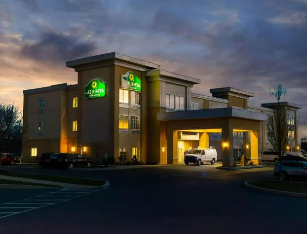 La Quinta Inn & Suites by Wyndham Harrisburg-Hershey hotel detail image 1