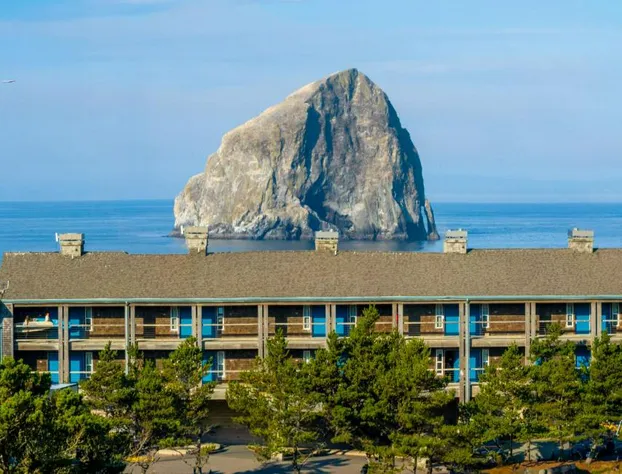 Inn at Cape Kiwanda hotel detail image 1