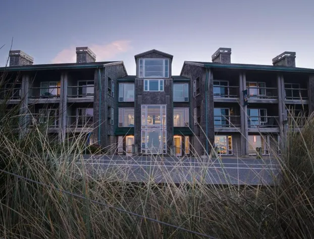 Inn at Cape Kiwanda hotel detail image 2