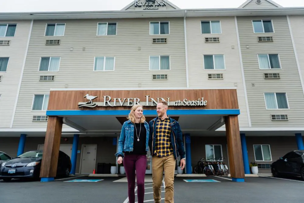 River Inn at Seaside hotel hero