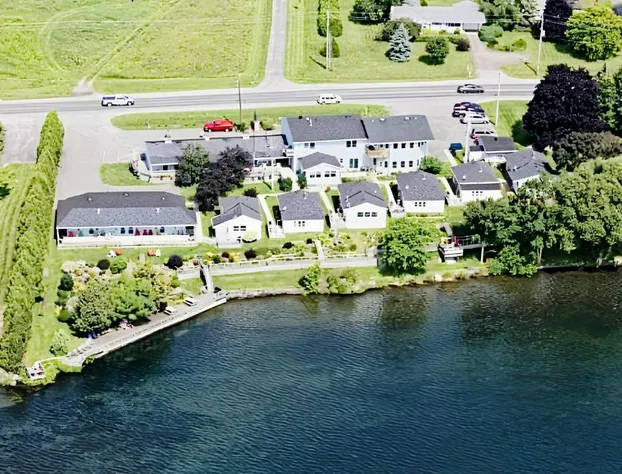 Dewar's Inn on the River hotel detail image 1