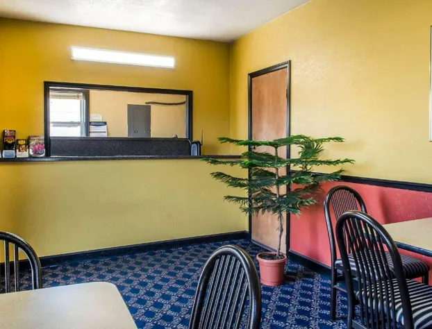 Relax Inn hotel detail image 4