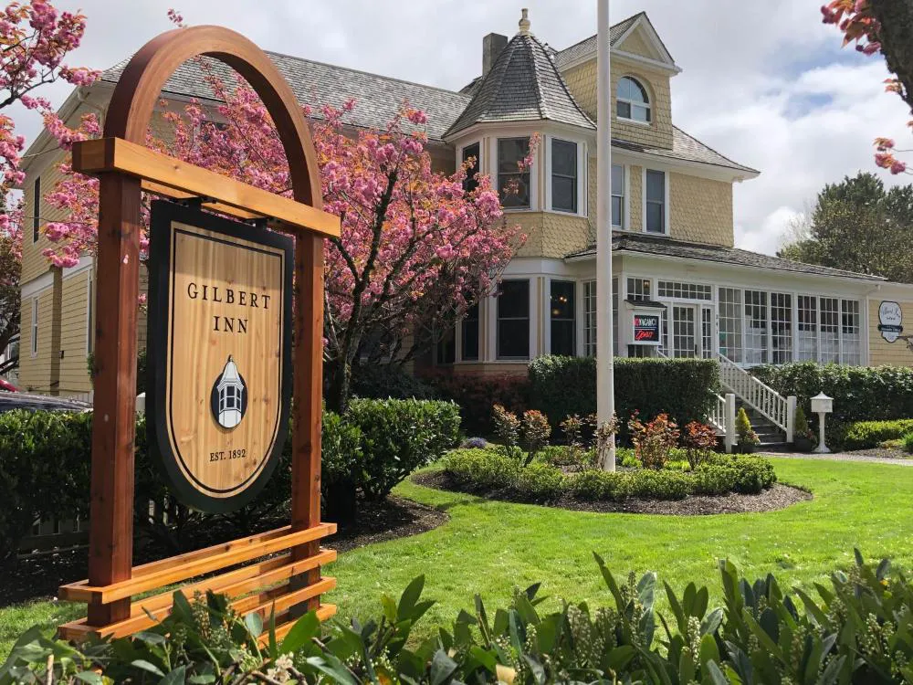 Gilbert Inn Seaside hotel hero