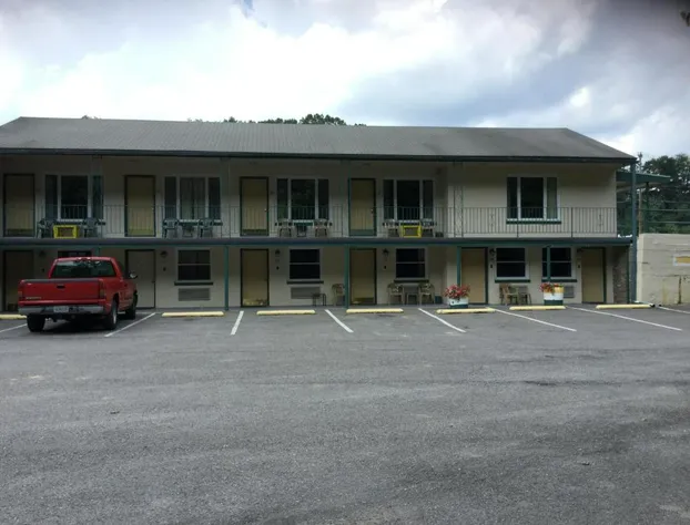 Mahoning Inn hotel detail image 1