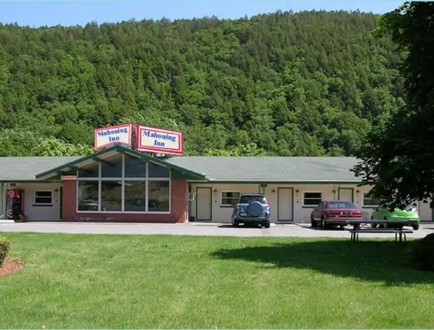 Mahoning Inn hotel detail image 2