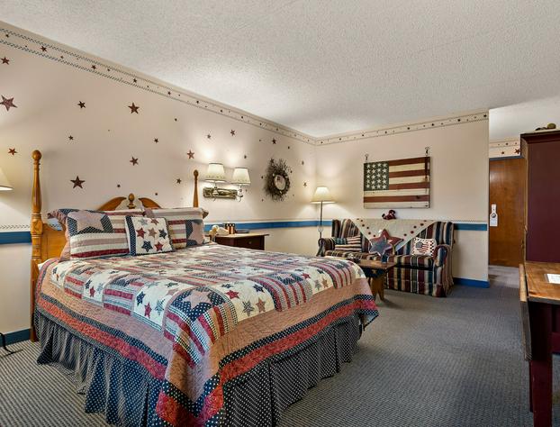 Country Living Inn hotel detail image 1