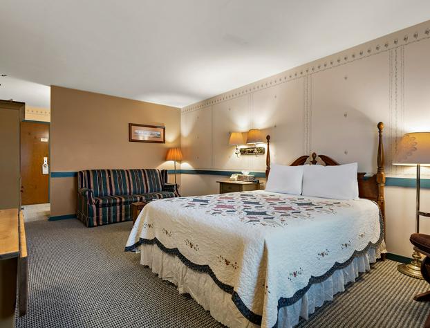Country Living Inn hotel detail image 3