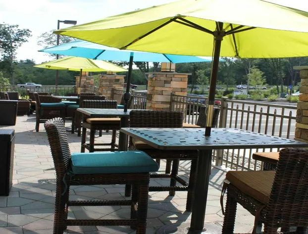 Hampton Inn & Suites Stroudsburg Pocono Mountains hotel detail image 2