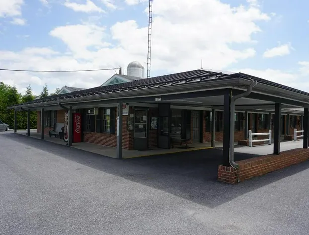 Harvest Drive Family Inn hotel detail image 3