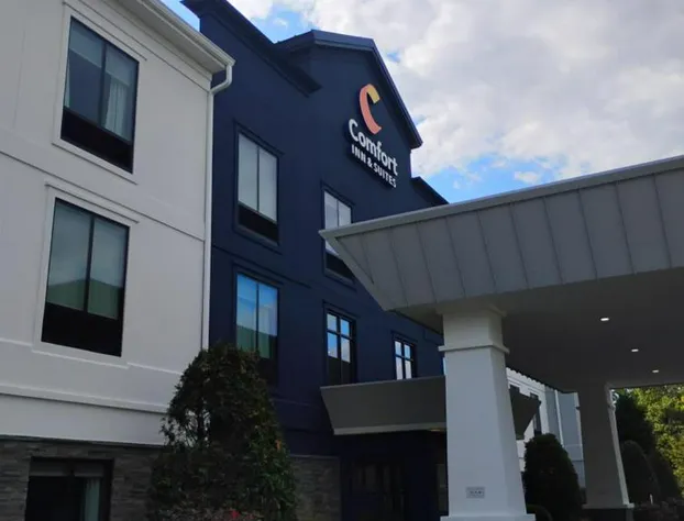 Comfort Inn & Suites Tunkhannock hotel detail image 1
