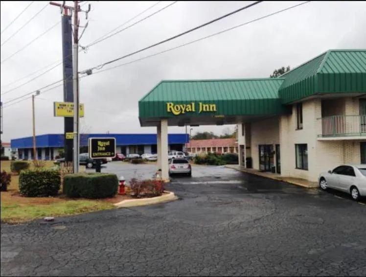 Royal Inn Columbia/Fort Jackson hotel hero