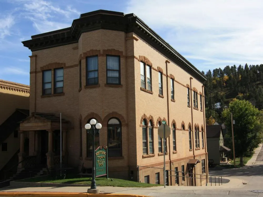 Town Hall Inn hotel hero