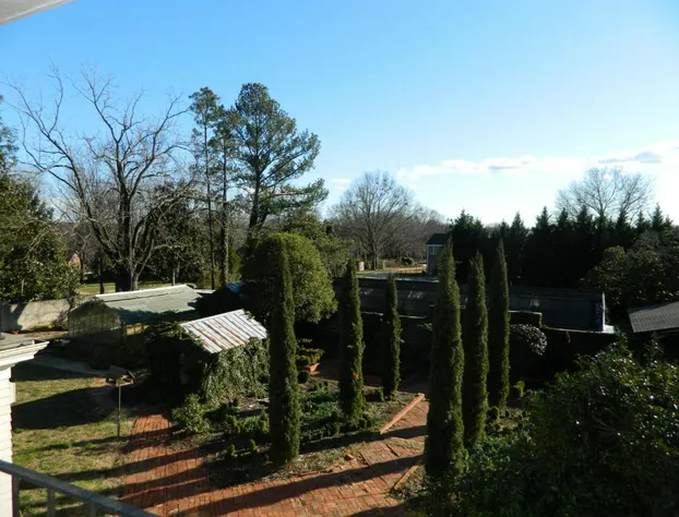 Clevedale Historic Inn and Gardens hotel detail image 4