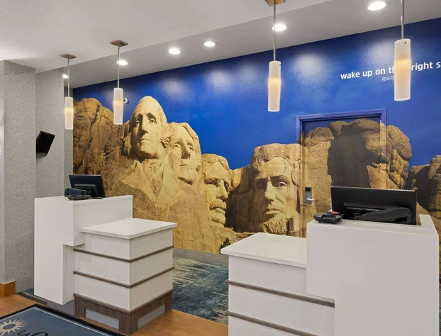 La Quinta Inn and Suites by Wyndham at WaTiki Waterpark hotel detail image 1