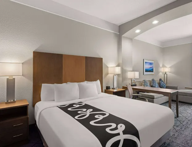 La Quinta Inn and Suites by Wyndham at WaTiki Waterpark hotel detail image 3