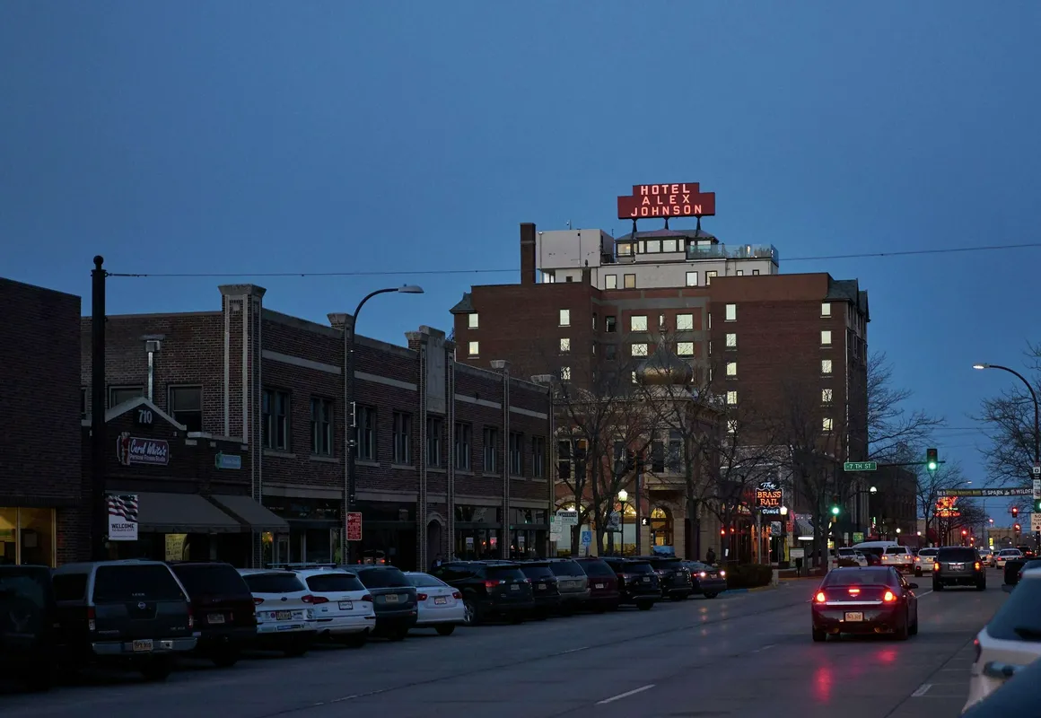 Hotel Alex Johnson Rapid City, Curio Collection by Hilton hotel hero