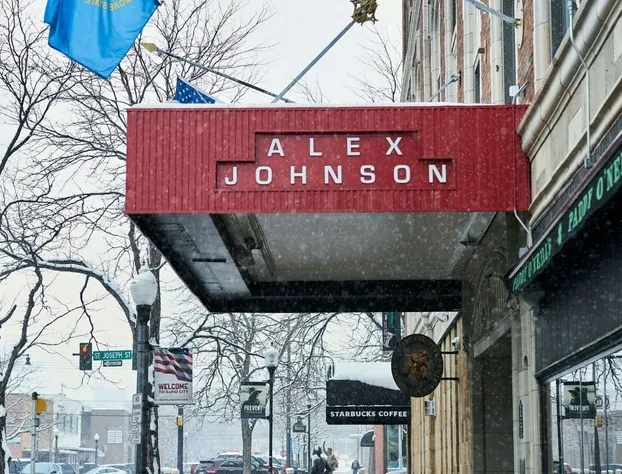 Hotel Alex Johnson Rapid City, Curio Collection by Hilton hotel detail image 3