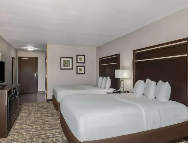 La Quinta Inn & Suites by Wyndham Sioux Falls hotel detail image 1