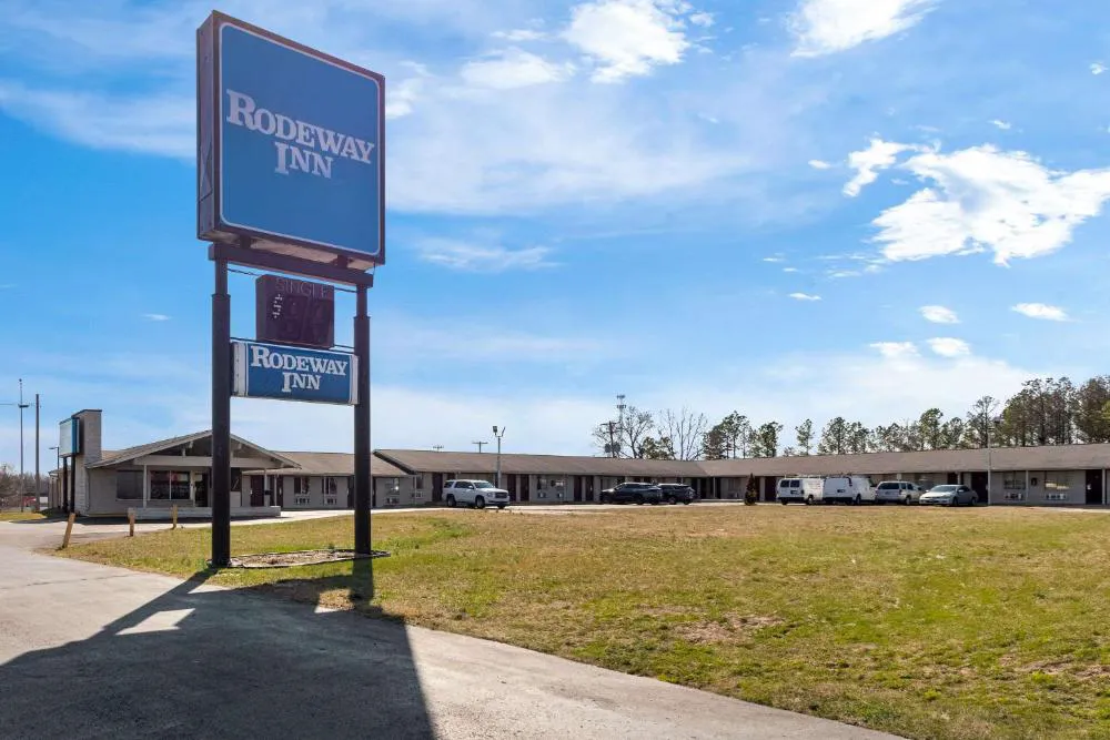 Rodeway Inn Dickson hotel hero