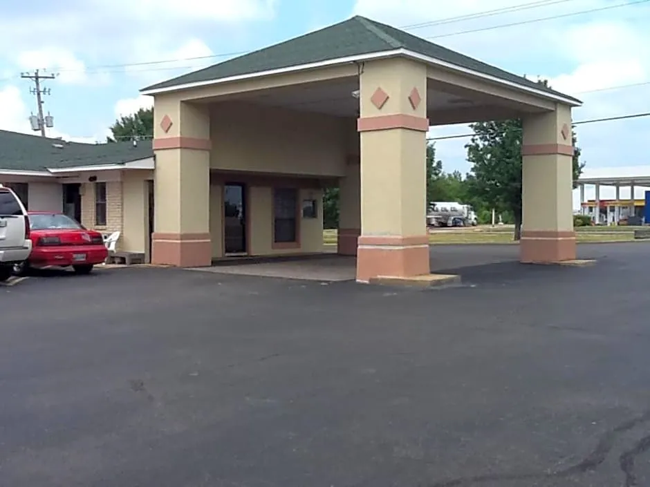 Relax Inn - Lakeland hotel hero