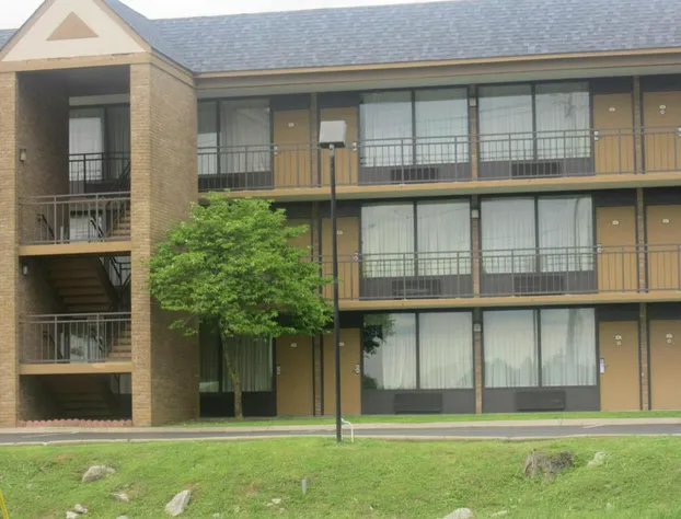 Motel 6 Nashville, TN - Airport hotel detail image 1