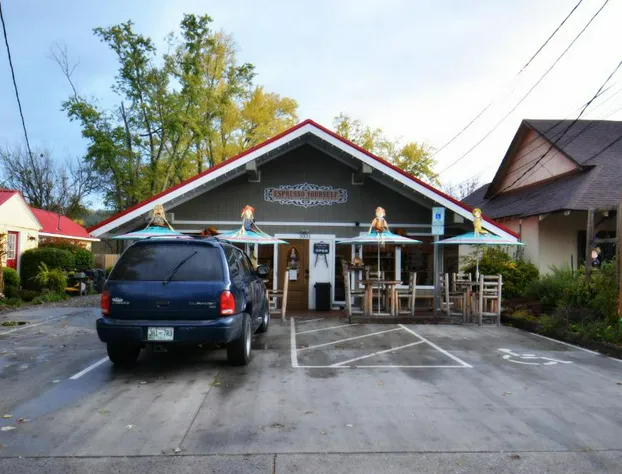 Rivergate Mountain Lodge hotel detail image 3