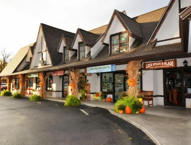 Rivergate Mountain Lodge hotel detail image 4