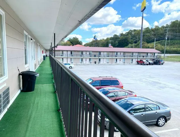 Economy Inn hotel detail image 1