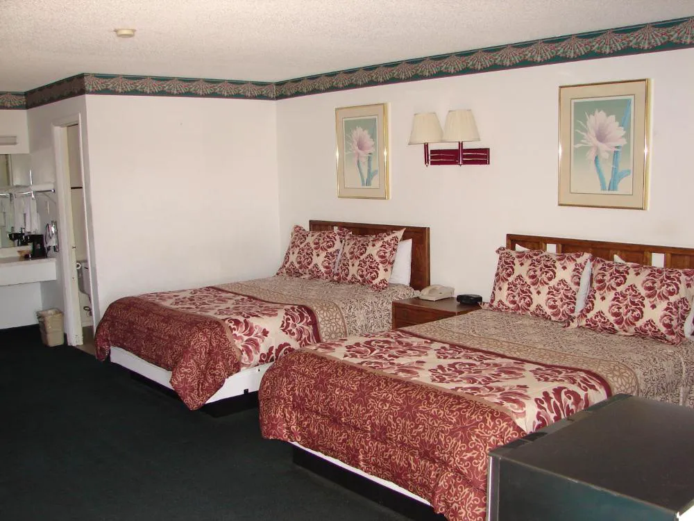 Gate 1 Inn hotel hero