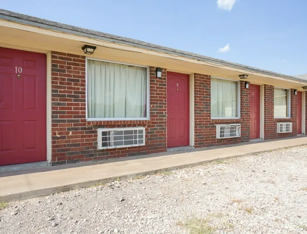 OYO Hotel Breckenridge TX Hubbard Creek Lake hotel detail image 3