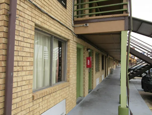 Royal Inn hotel detail image 4