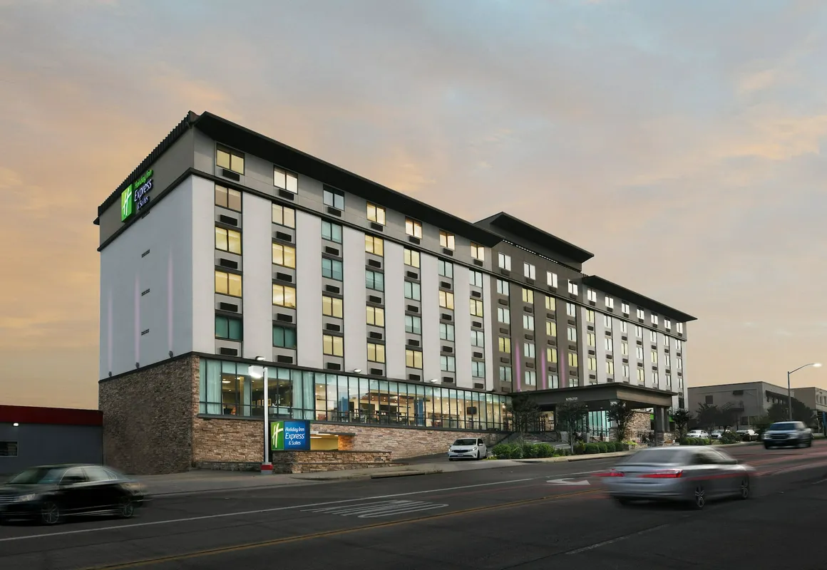 Holiday Inn Express & Suites Fort Worth Downtown by IHG hotel hero