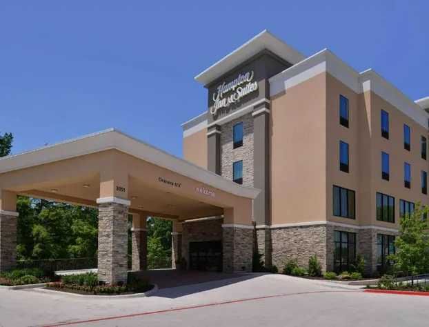 Hampton Inn & Suites Dallas Market Center hotel detail image 1