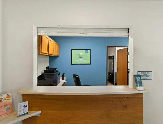 WoodSpring Suites El Paso I-10 Southeast hotel detail image 4