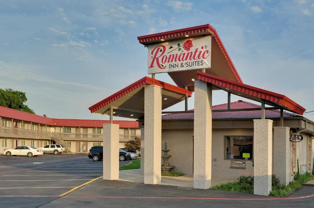 Romantic Inn & Suites hotel hero
