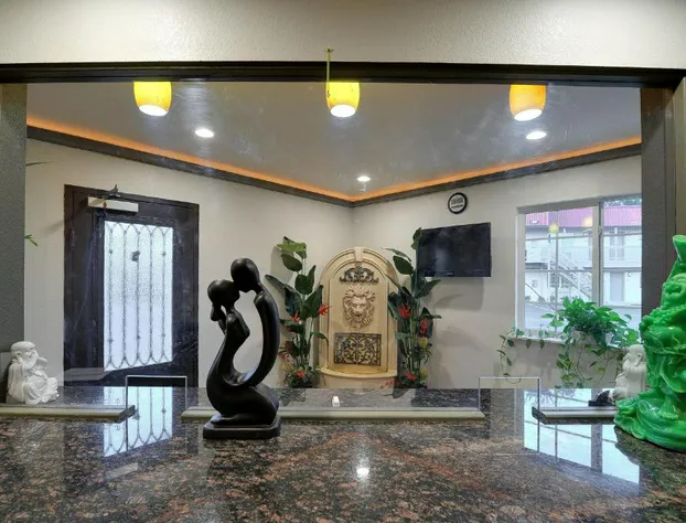 Romantic Inn & Suites hotel detail image 2